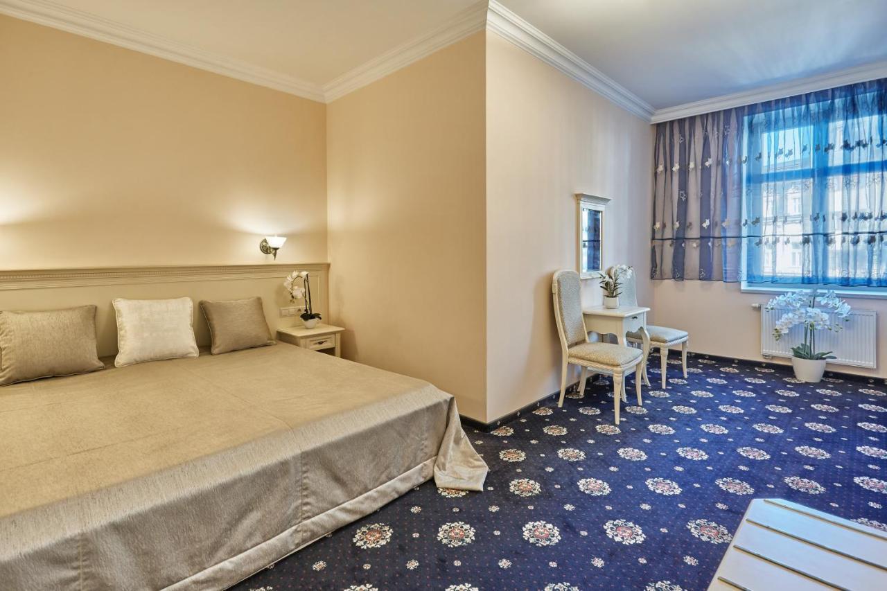 Evergreen Apartments Hotel Κάρλοβι Βάρι Εξωτερικό φωτογραφία