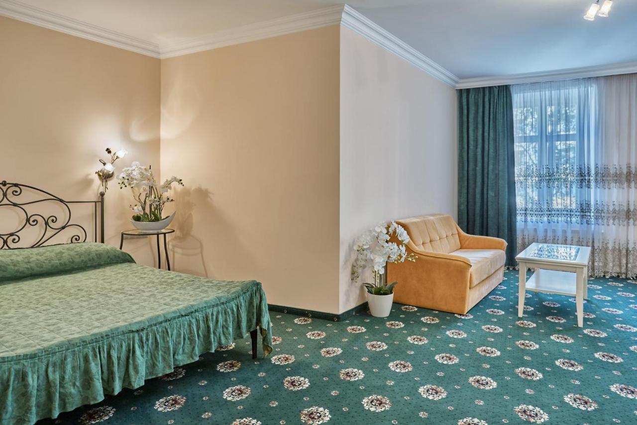 Evergreen Apartments Hotel Κάρλοβι Βάρι Εξωτερικό φωτογραφία